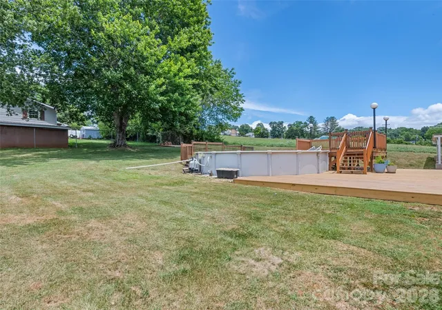 5th image of 111 Keith St, Clyde, NC 28721 | MLS# 4395522