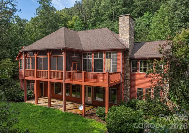 Homes for sale in Fairview, NC | 98 Flat Creek Rd, Fairview, NC 28730 | MLS# 4395536