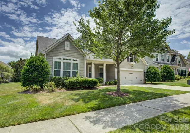 Photo 2 of Single family home for sale at 6005 Hyde Park Dr, Indian Trail, NC 28079 | MLS# 4395554 | Listing updated on 2026-08-15