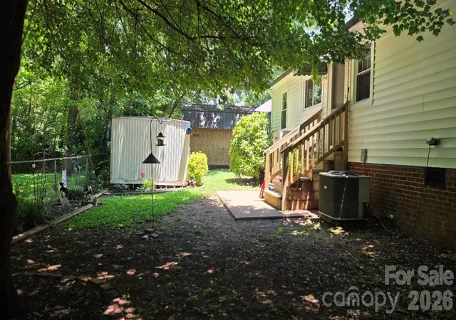 44th image of 809 Alexander St, Lincolnton, NC 28092 | MLS# 4395562