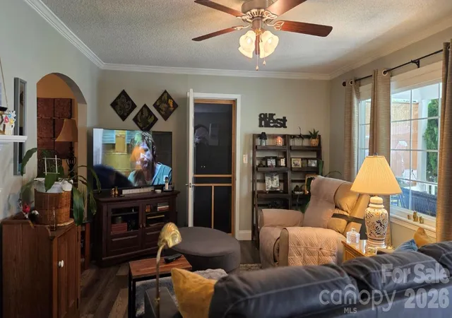 5th image of 809 Alexander St, Lincolnton, NC 28092 | MLS# 4395562