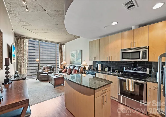 Homes for sale in Charlotte, NC | 210 N Church St #1605, Charlotte, NC 28202 | MLS# 4395571