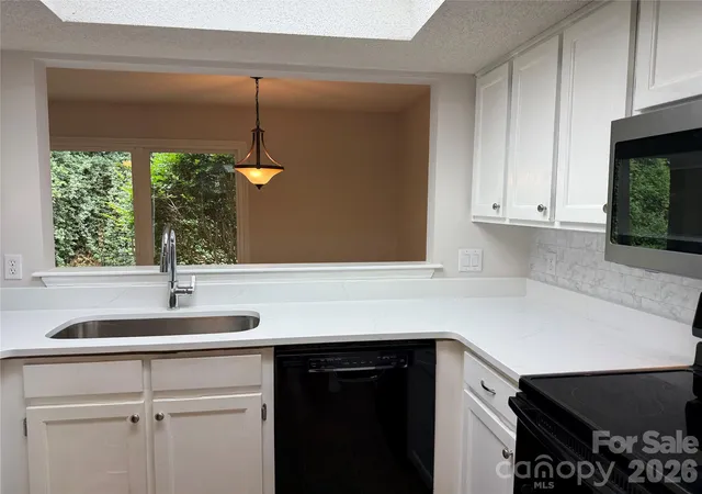Listing Photo 1 - Condo for sale in building located at 9478 S Vicksburg Park Ct, Charlotte, NC 28210