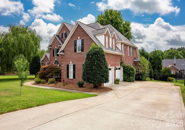 3rd image of 5523 Weavers Row, Gastonia, NC 28056 | MLS# 4395582
