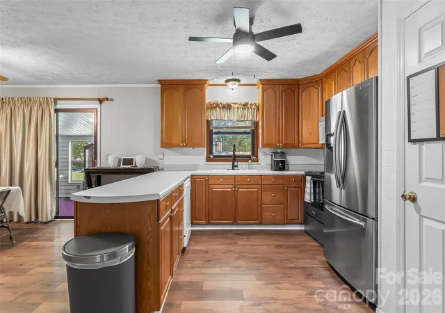 Photo 4 of Single family home for sale at 118 Hoover St NW, Lenoir, NC 28645 | MLS# 4395589 | Listing updated on 2026-09-03