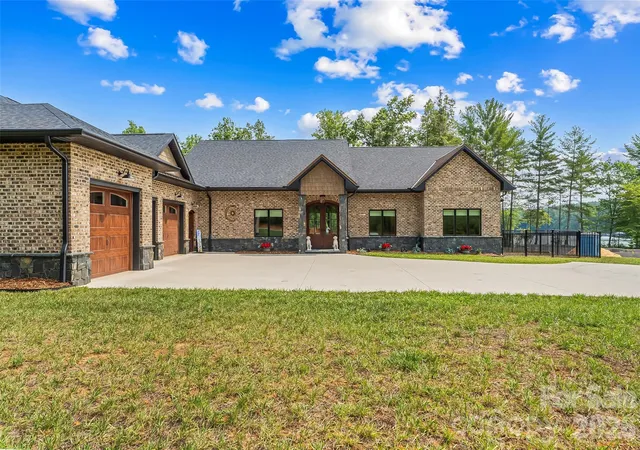 Homes for sale in Nebo, NC | 95 Linville View Dr, Nebo, NC 28761 | MLS# 4395600