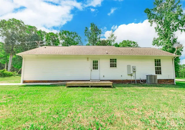 Homes for sale in York, SC | 386 Sutton Springs Rd, York, SC 29745 | MLS# 4395604
