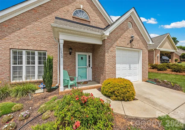 Homes for sale in Rock Hill, SC | 1220 Mcgill Pond Ln, Rock Hill, SC 29732 | MLS# 4395607