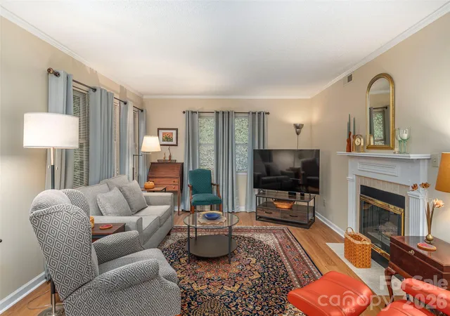 4th image of 3201 Saint Augustine Pl, Asheville, NC 28805 | MLS# 4395613