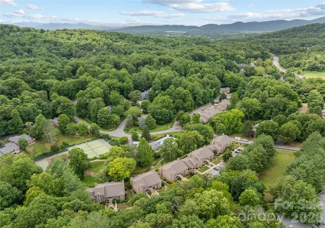 Homes for sale in Asheville, NC | 20 Timberlake Dr, Asheville, NC 28803 | MLS# 4395614