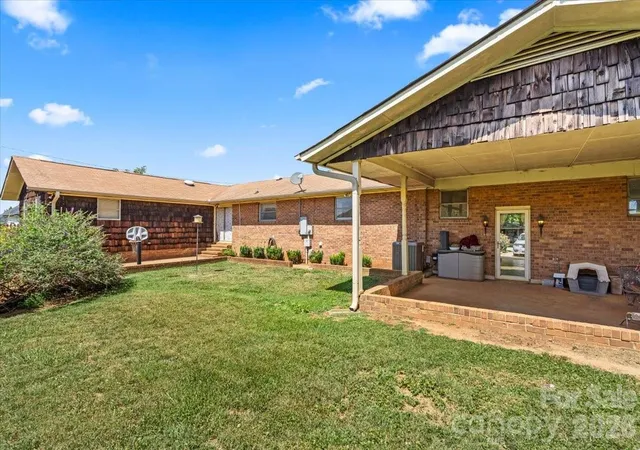 3rd image of 521 W Stokes St, China Grove, NC 28023 | MLS# 4395634