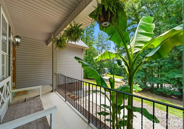 3rd image of 1395 Robinhood Dr, Morganton, NC 28655 | MLS# 4395636