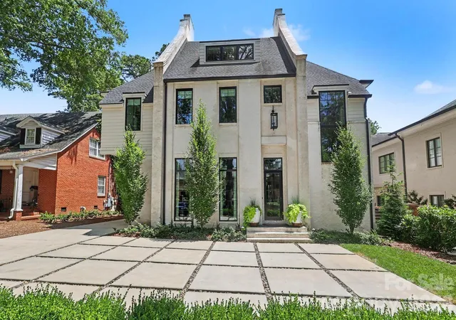 Photo 2 of Single family home for sale at 2310 Beverly Dr, Charlotte, NC 28207 | MLS# 4395638 | Listing updated on 2026-08-12