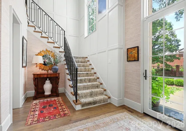 Photo 3 of Single family home for sale at 2310 Beverly Dr, Charlotte, NC 28207 | MLS# 4395638 | Listing updated on 2026-08-12