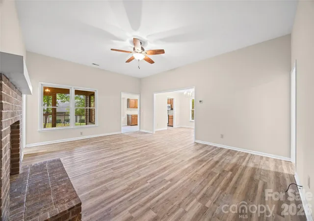 Photo 5 of Single family home for sale at 5053 Suwarrow Ct, Fort Mill, SC 29708 | MLS# 4395650 | Listing updated on 2026-09-02
