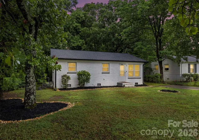 Photo 1 of Single family home for sale at 1038 S Jones Ave Ext, Rock Hill, SC 29730 | MLS# 4395655 | Listing updated on 2026-09-12