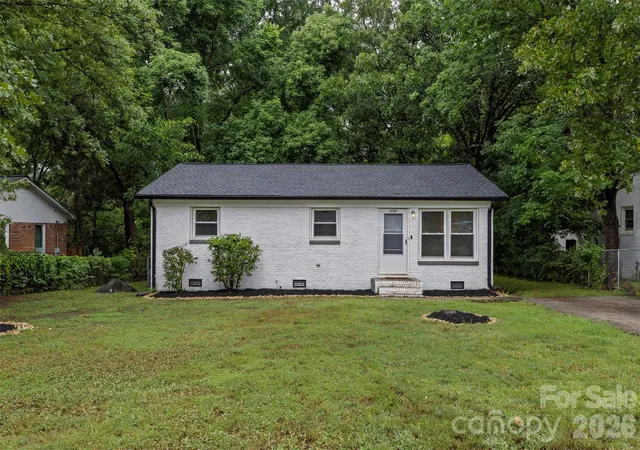 Photo 3 of Single family home for sale at 1038 S Jones Ave Ext, Rock Hill, SC 29730 | MLS# 4395655 | Listing updated on 2026-09-12