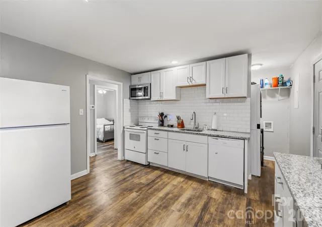Photo 3 of Single family home for sale at 1038 S Jones Ave Ext, Rock Hill, SC 29730 | MLS# 4395655 | Listing updated on 2026-09-12