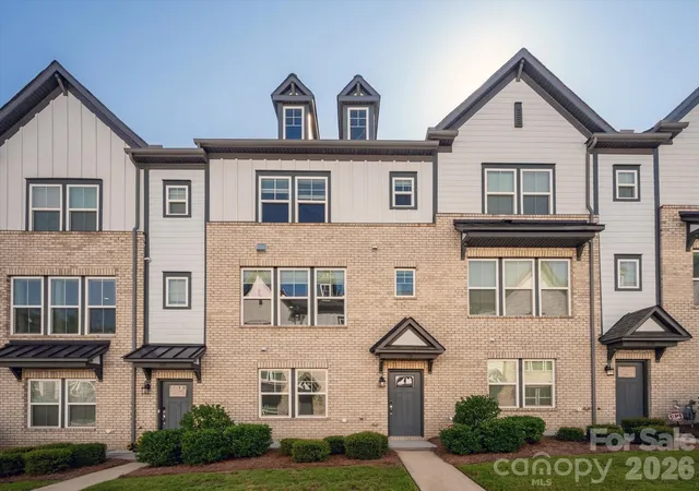 Photo 1 of Townhouse for sale at 314 Hastings Run Dr, Charlotte, NC 28211 | MLS# 4395662 | Listing updated on 2026-09-04