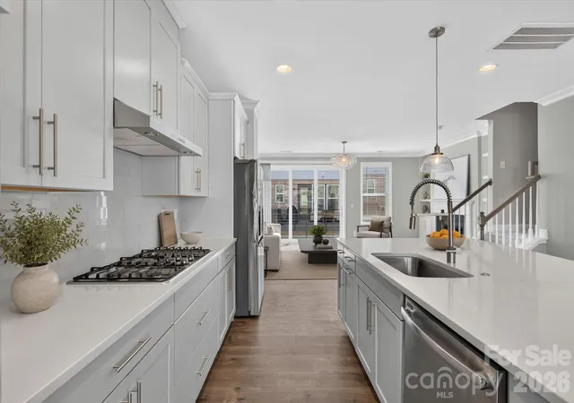 Photo 4 of Townhouse for sale at 314 Hastings Run Dr, Charlotte, NC 28211 | MLS# 4395662 | Listing updated on 2026-09-04
