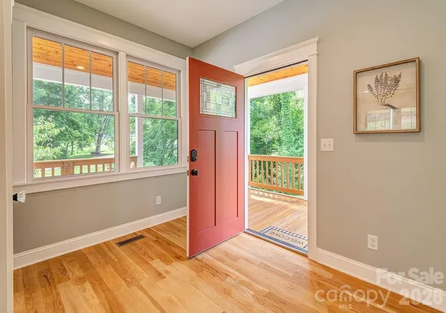 5th image of 18 Wildwood Park Dr, Weaverville, NC 28787 | MLS# 4395669