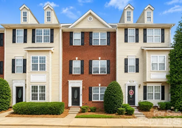 Photo 1 of Townhouse for sale at 9815 Treeside Ln, Matthews, NC 28105 | MLS# 4395672 | Listing updated on 2026-09-30
