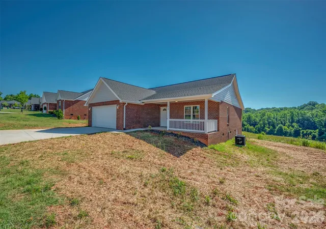 Homes for sale in Spindale, NC | 165 Central Park Cir, Spindale, NC 28160 | MLS# 4395719