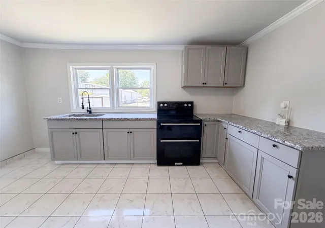 Homes for sale in Gastonia, NC | 123 E Farmview St, Gastonia, NC 28054 | MLS# 4395724