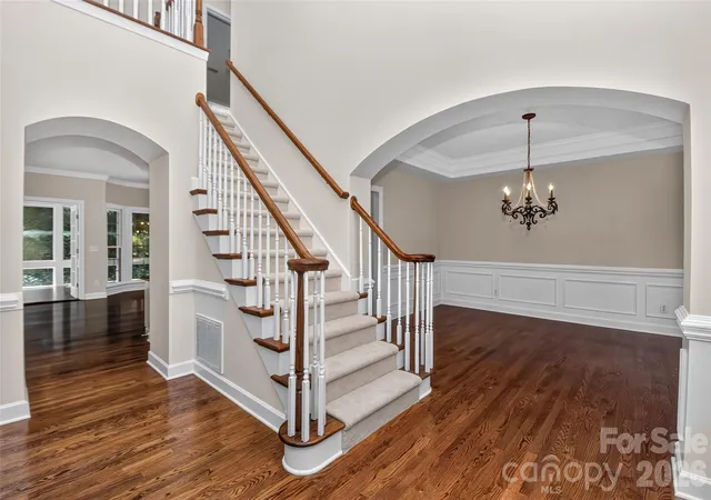 Photo 3 of Sale Pending at 5403 Stallworth Dr, Charlotte, NC 28226 | MLS# 4395748 | Listing updated on 2026-08-29