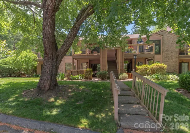 Homes for sale in Asheville, NC | 33 Ravencroft Ln #E33, Asheville, NC 28803 | MLS# 4395761