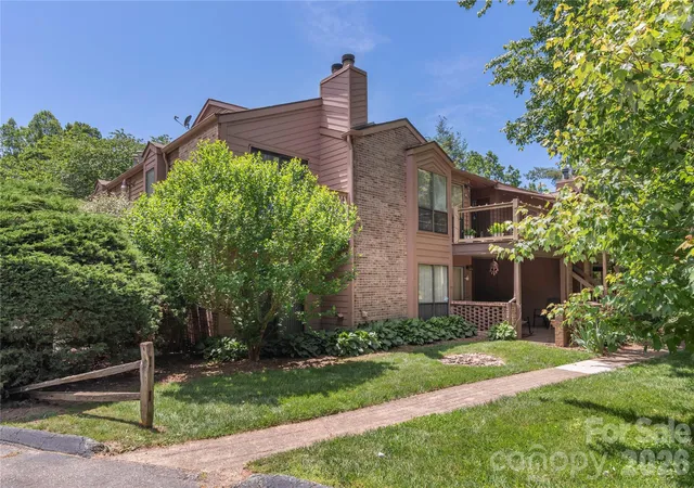 Homes for sale in Asheville, NC | 33 Ravencroft Ln #E33, Asheville, NC 28803 | MLS# 4395761