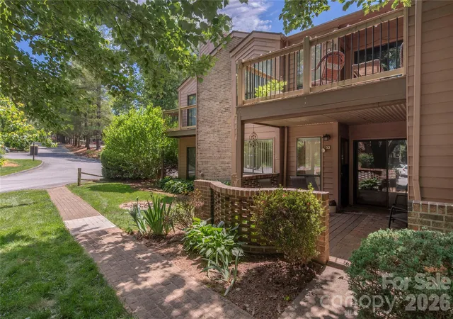 Homes for sale in Asheville, NC | 33 Ravencroft Ln, Asheville, NC 28803