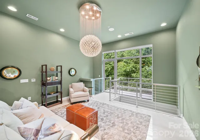 image of 368 Viburnum Way Ct, Charlotte, NC 28208 | MLS# 4395776