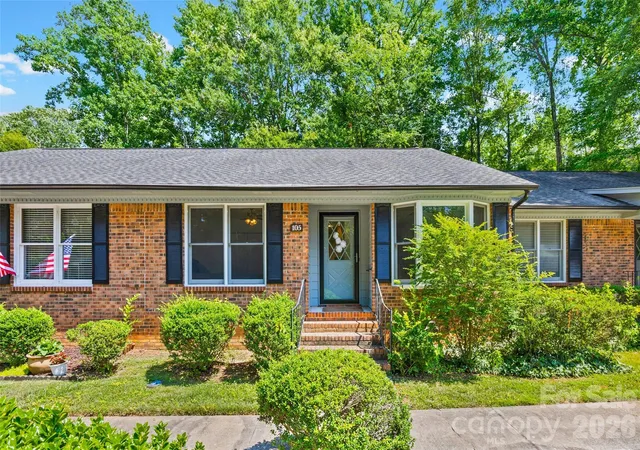 1st image of 105 David Ct, Fort Mill, SC 29715 | MLS# 4395780