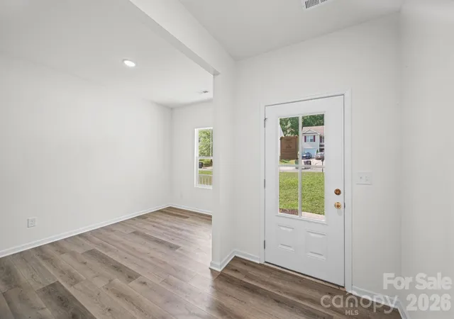 Photo 2 of Single family home for sale at 7725 E Lane Dr, Charlotte, NC 28212 | MLS# 4395827 | Listing updated on 2026-09-02
