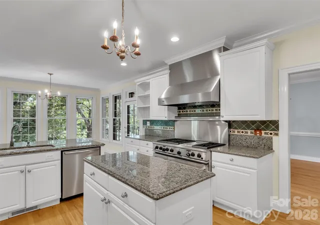 Photo 4 of Single family home for sale at 9 Hickory Ridge, Fletcher, NC 28732 | MLS# 4395833 | Listing updated on 2026-09-05