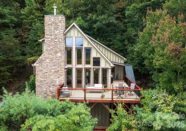Photo 1 of Single family home for sale at 130 Black Oak Dr, Asheville, NC 28804 | MLS# 4395839 | Listing updated on 2026-09-24