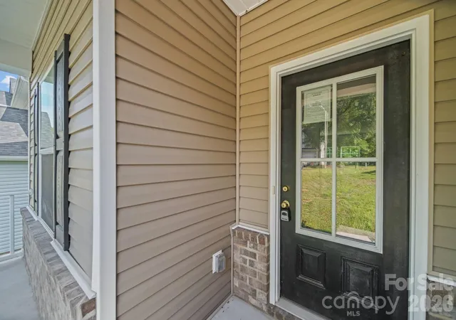 Photo 1 of Single family home for sale at 7813 E Lane Dr, Charlotte, NC 28212 | MLS# 4395840 | Listing updated on 2026-10-05