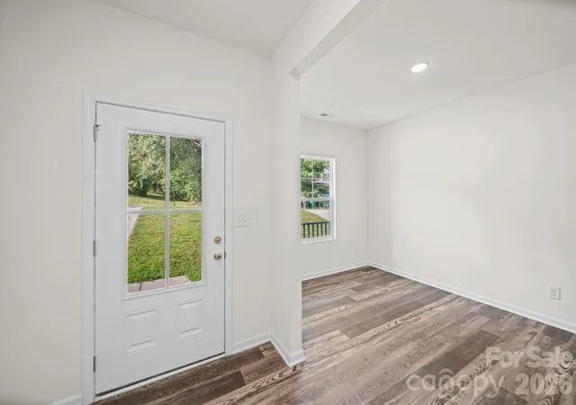 Photo 2 of Single family home for sale at 7813 E Lane Dr, Charlotte, NC 28212 | MLS# 4395840 | Listing updated on 2026-10-05