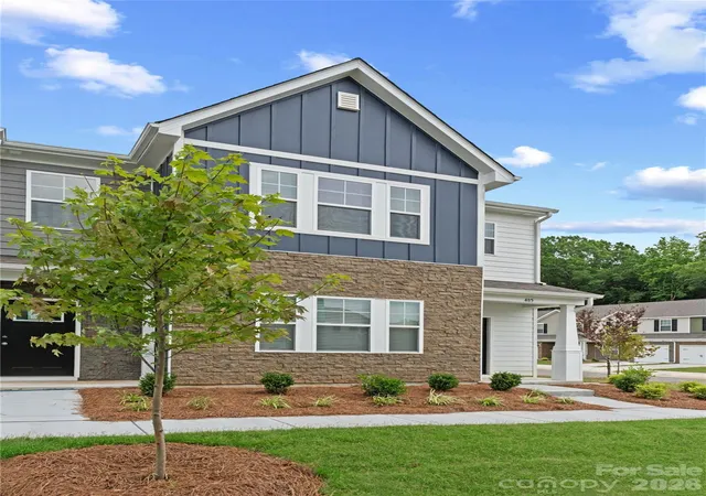 Photo 3 of Townhouse for sale at 485 Etna St #5604, Gastonia, NC 28052 | MLS# 4395843 | Listing updated on 2026-10-05