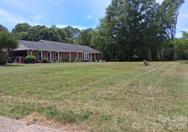 Homes for sale in Mooresboro, NC | 1415 Old Us 221a Hwy, Mooresboro, NC 28114 | MLS# 4395849