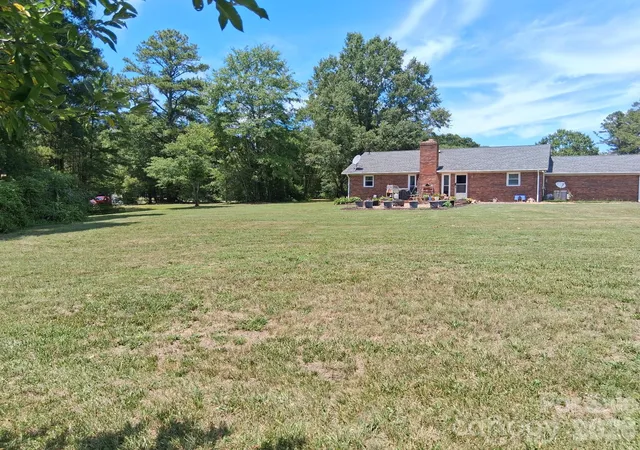 Homes for sale in Mooresboro, NC | 1415 Old Us 221a Hwy, Mooresboro, NC 28114 | MLS# 4395849