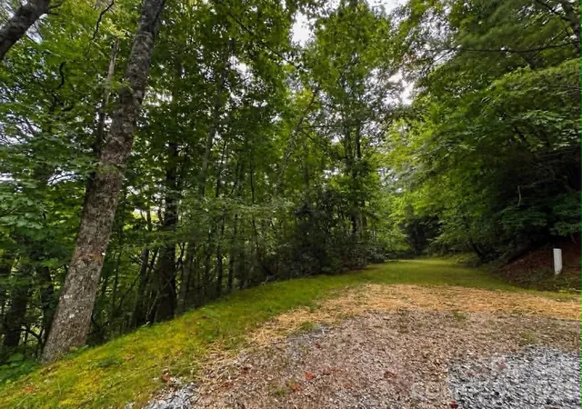 Photo 10 of Land for sale at Lot 26 Pleasant View Dr, Lake Toxaway, NC 28747 | MLS# 4395852 | Listing updated on 2026-08-11