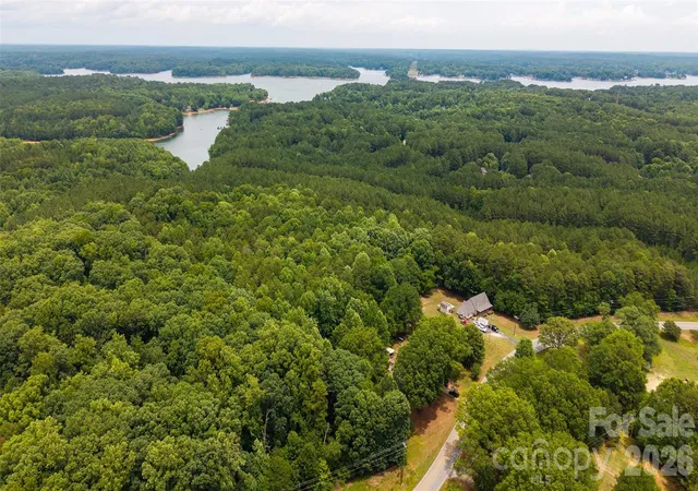 4th image of 8628 Island Point Rd, Sherrills Ford, NC 28673 | MLS# 4395856