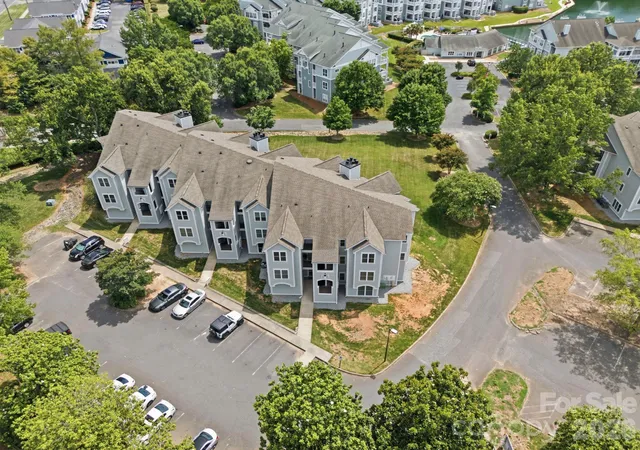 34th image of 18817 Nautical Dr #105, Cornelius, NC 28031 | MLS# 4395869