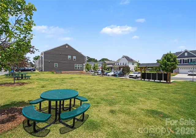 Homes for sale in Belmont, NC | 1530 Cedar Tree Dr, Belmont, NC 28012 | MLS# 4395875