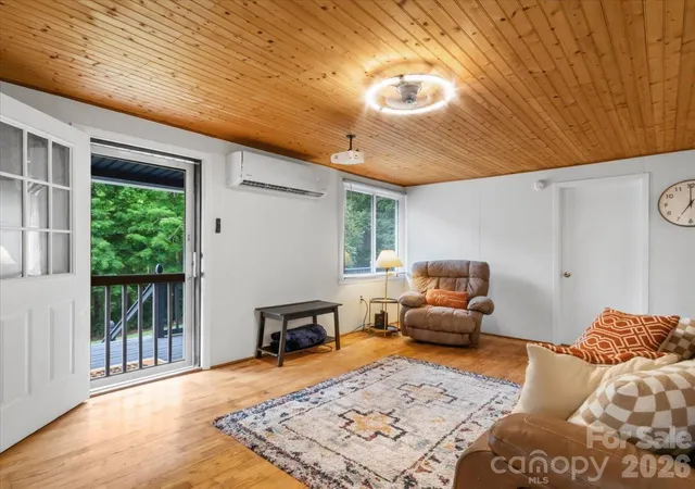 Photo 5 of Single family home for sale at 352 Jakes Branch Rd, Spruce Pine, NC 28777 | MLS# 4395876 | Listing updated on 2026-09-04