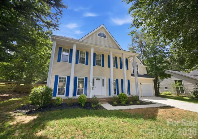 Photo 1 of Single family home for sale at 8048 Hunley Ridge Rd, Matthews, NC 28104 | MLS# 4395882 | Listing updated on 2026-08-06