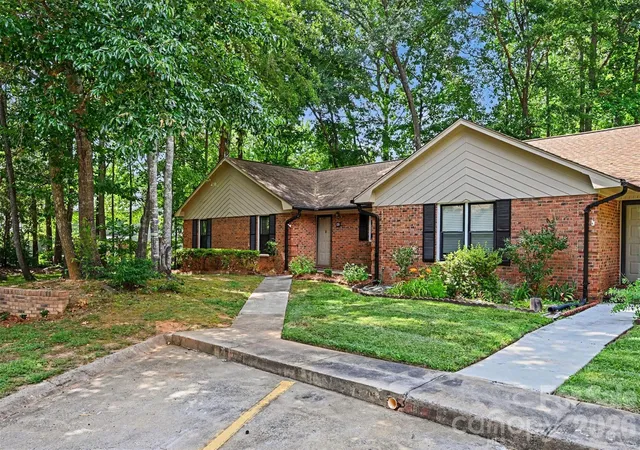 Photo 1 of Townhouse for sale at 108 Jason Ct, Fort Mill, SC 29715 | MLS# 4395888 | Listing updated on 2026-09-12