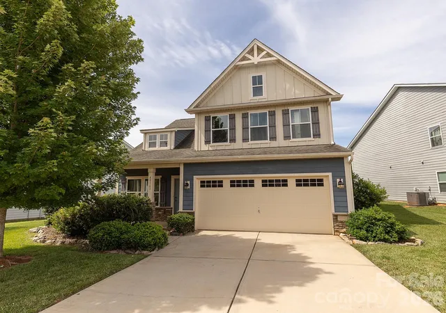 Photo 1 of Single family home for sale at 40161 Crooked Stick Dr, Lancaster, SC 29720 | MLS# 4395892 | Listing updated on 2026-08-28